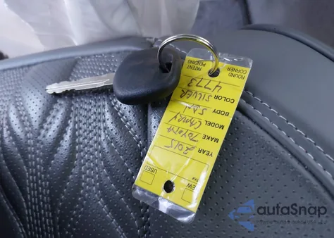 2015 Toyota Camry Le z USA, uszkodzony, nr VIN 4T4BF1FK0FR494773